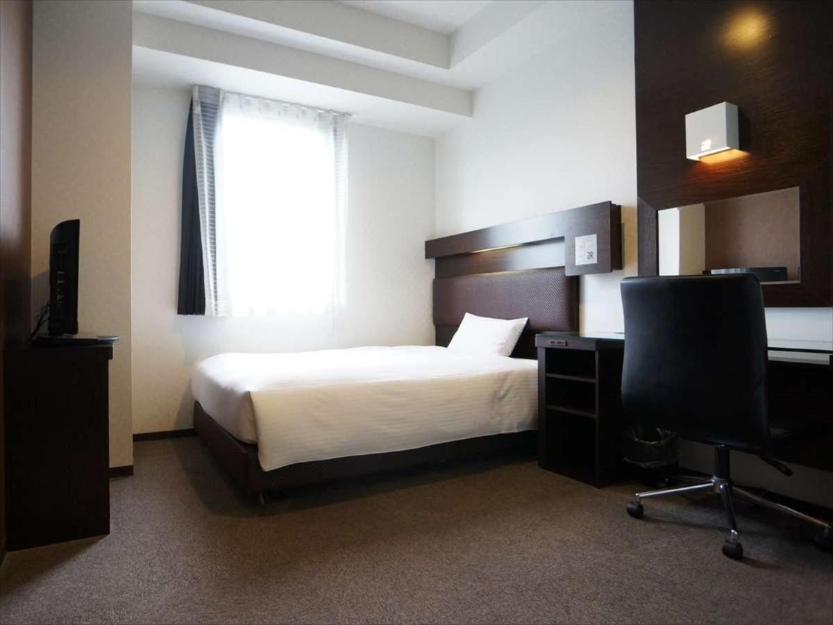 Green Rich Hotel Osaka Airport Ikeda  Екстериор снимка