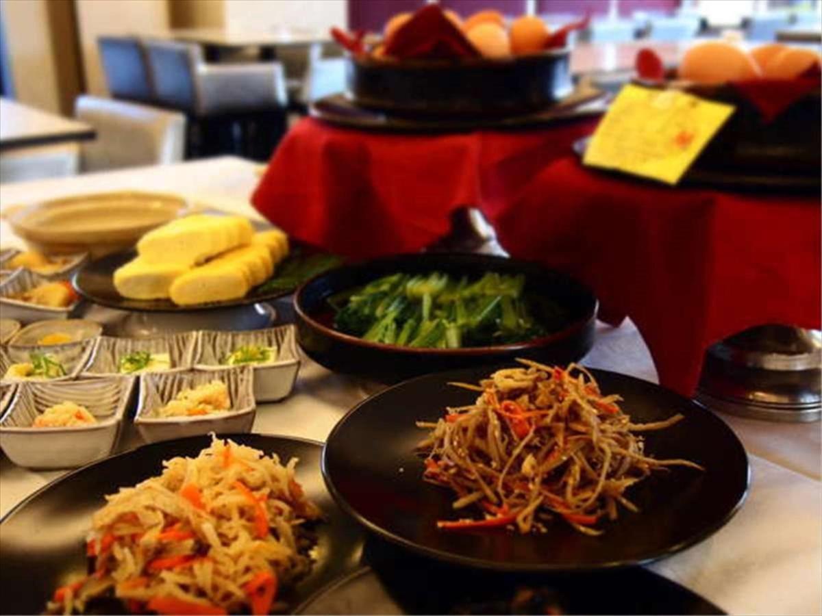 Green Rich Hotel Osaka Airport Ikeda  Екстериор снимка