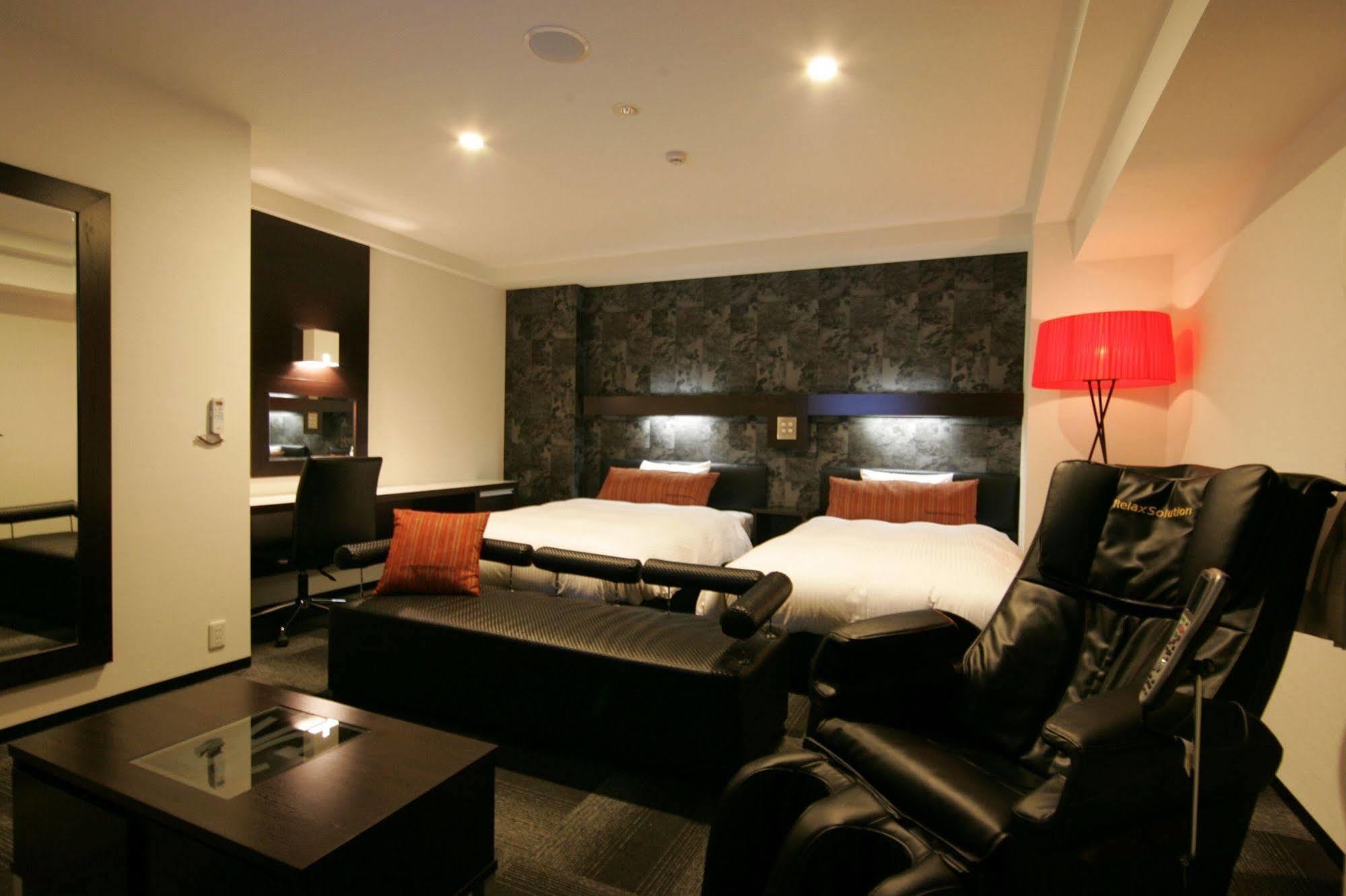 Green Rich Hotel Osaka Airport Ikeda  Екстериор снимка